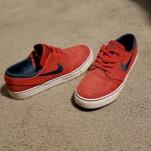Nike Janoski